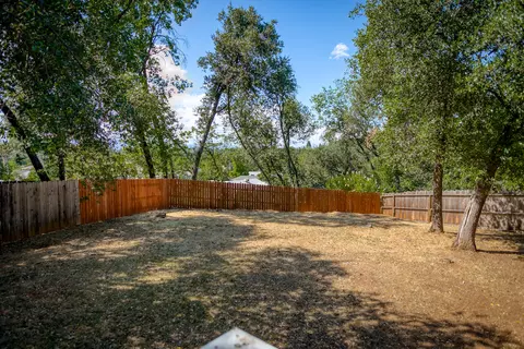 1722 Summerfield Ct, Redding, CA 96002 photo 39