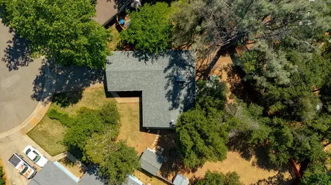 1722 Summerfield Ct, Redding, CA 96002 photo 19