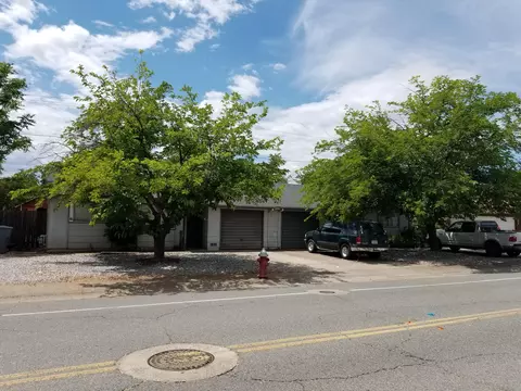 3812 Alta Mesa Dr, Redding, CA 96002 photo 1