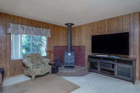 13884 Walter Ave, Redding, CA 96003 photo 9