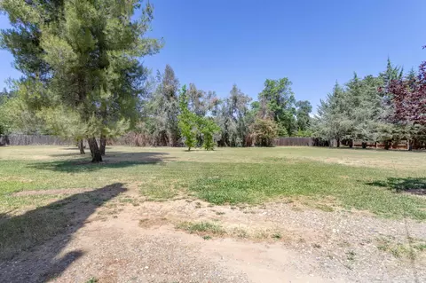 13884 Walter Ave, Redding, CA 96003 photo 28