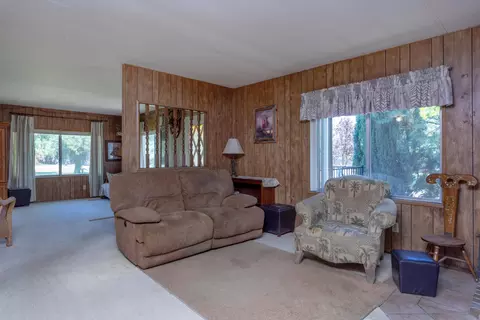 13884 Walter Ave, Redding, CA 96003 photo 10