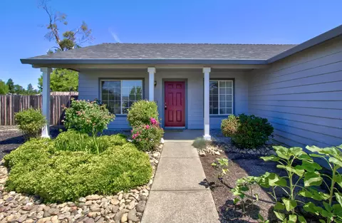 788 Mallard St, Redding, CA 96003 photo 3