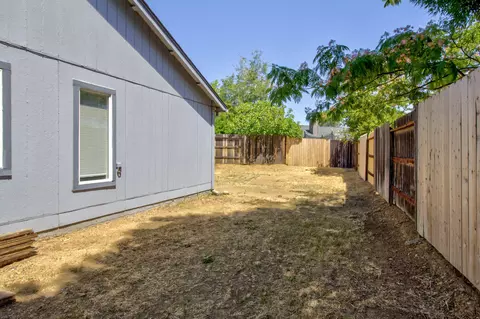 788 Mallard St, Redding, CA 96003 photo 19