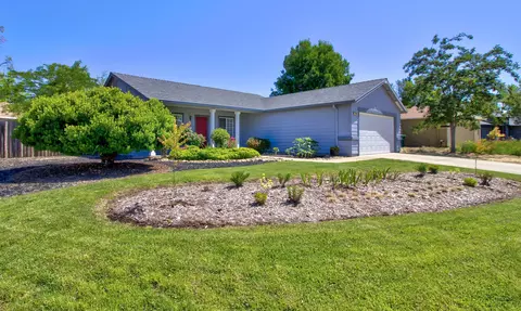 788 Mallard St, Redding, CA 96003 photo 1