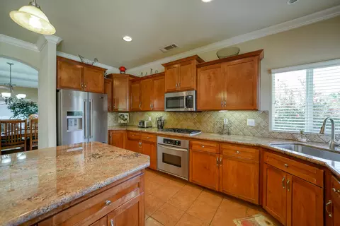 2391 Hope Ln, Redding, CA 96003 photo 13