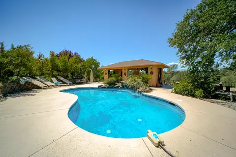 2391 Hope Ln, Redding, CA 96003 photo 37