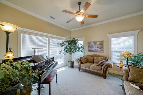 2391 Hope Ln, Redding, CA 96003 photo 6