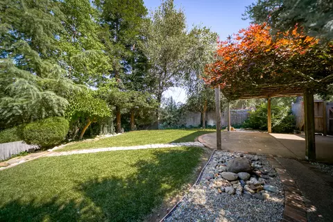 3391 Lawrence Rd, Redding, CA 96002 photo 1