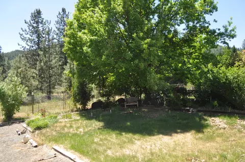 90 Azalea Dr, Trinity Center, CA 96091 photo 47
