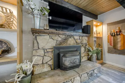 6967 Reflection St, Redding, CA 96001 photo 12