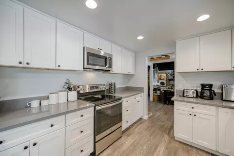 6967 Reflection St, Redding, CA 96001 photo 19