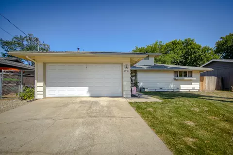 6967 Reflection St, Redding, CA 96001 photo 2