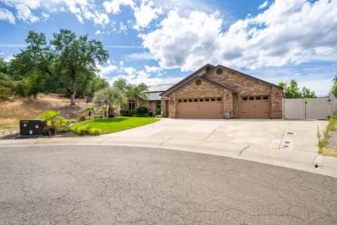 5714 Beaumont Dr, Redding, CA 96003 photo 1