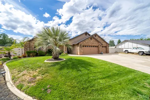 5714 Beaumont Dr, Redding, CA 96003 photo 5