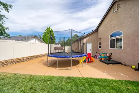 5714 Beaumont Dr, Redding, CA 96003 photo 77