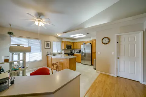 1143 Rollingview Dr, Redding, CA 96003 photo 27