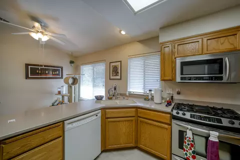1143 Rollingview Dr, Redding, CA 96003 photo 19