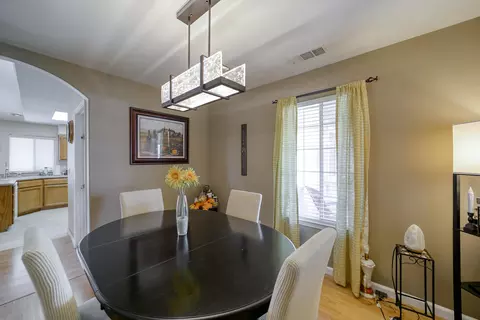 1143 Rollingview Dr, Redding, CA 96003 photo 3