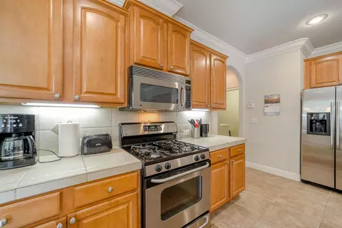 943 Leisha Ln, Redding, CA 96001 photo 7