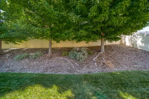 943 Leisha Ln, Redding, CA 96001 photo 55