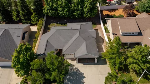 943 Leisha Ln, Redding, CA 96001 photo 60