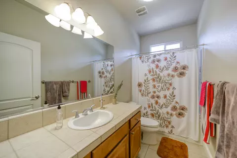 943 Leisha Ln, Redding, CA 96001 photo 14