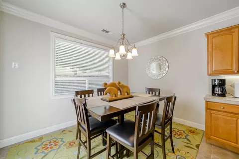 943 Leisha Ln, Redding, CA 96001 photo 8
