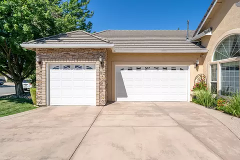 3979 Eagle Pkwy, Redding, CA 96001 photo 3