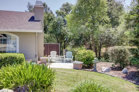4881 Tralee Ln, Redding, CA 96001 photo 5