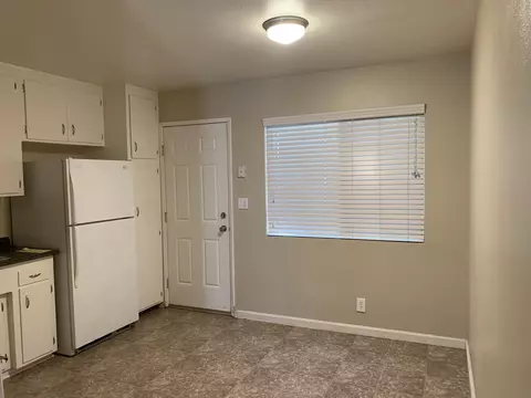 3242 Lawrence Rd, Redding, CA 96002 photo 4
