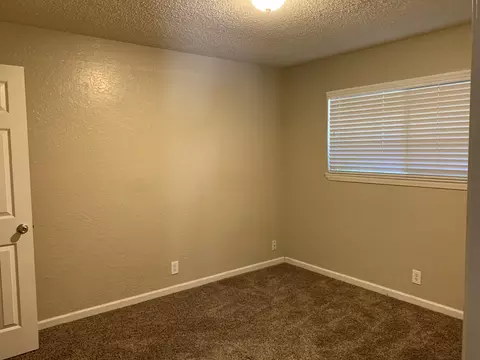 3242 Lawrence Rd, Redding, CA 96002 photo 5