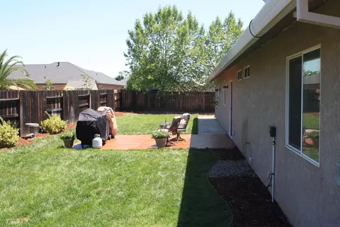 2330 Pendant Way, Redding, CA 96001 photo 13