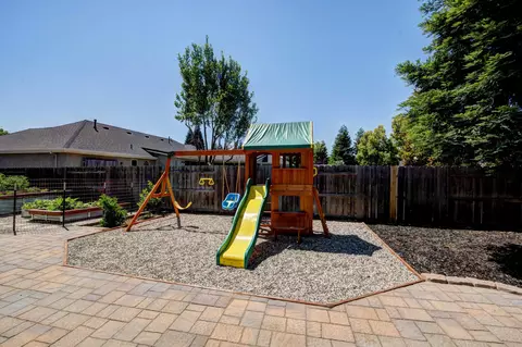 4512 Blue Creek Dr, Redding, CA 96002 photo 35