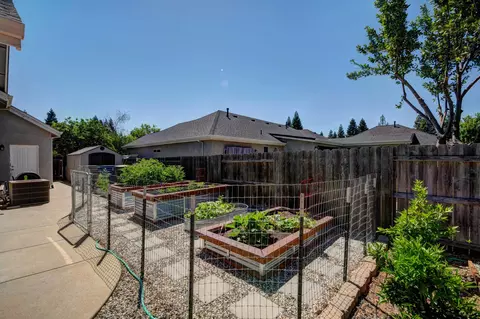 4512 Blue Creek Dr, Redding, CA 96002 photo 36
