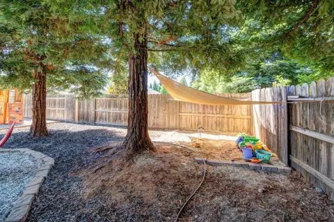 4512 Blue Creek Dr, Redding, CA 96002 photo 32