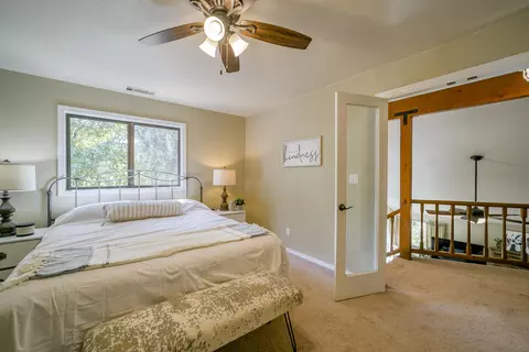 7874 Castle View Ln, Redding, CA 96001 photo 9