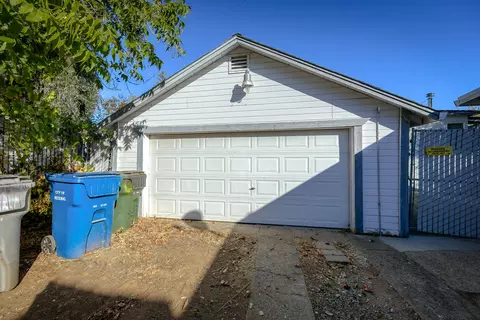 1266 Olive Ave, Redding, CA 96001 photo 27