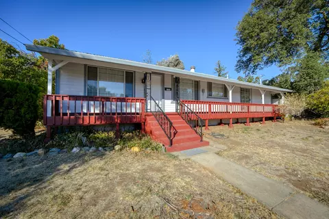 1266 Olive Ave, Redding, CA 96001 photo 1