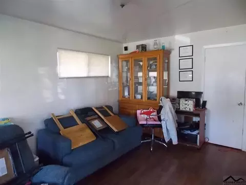 240 Chestnut Ave, Red Bluff, CA 96080 photo 4