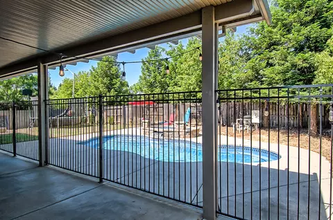698 Casa Buena St, Redding, CA 96003 photo 36