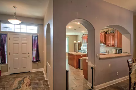 698 Casa Buena St, Redding, CA 96003 photo 7