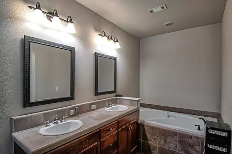 698 Casa Buena St, Redding, CA 96003 photo 19