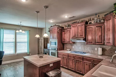 698 Casa Buena St, Redding, CA 96003 photo 13
