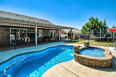 698 Casa Buena St, Redding, CA 96003 photo 30