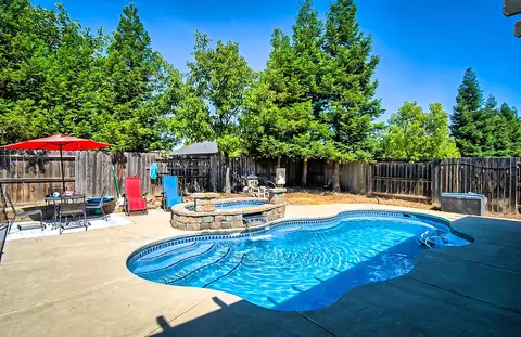 698 Casa Buena St, Redding, CA 96003 photo 32