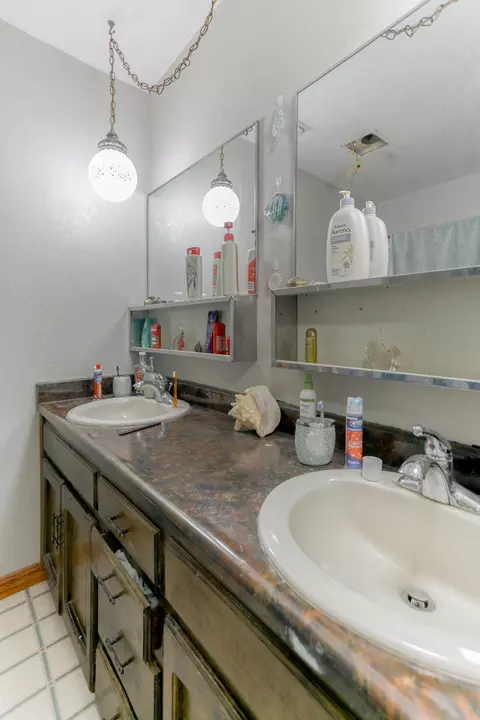 2535 Erin Ln, Redding, CA 96002 photo 17
