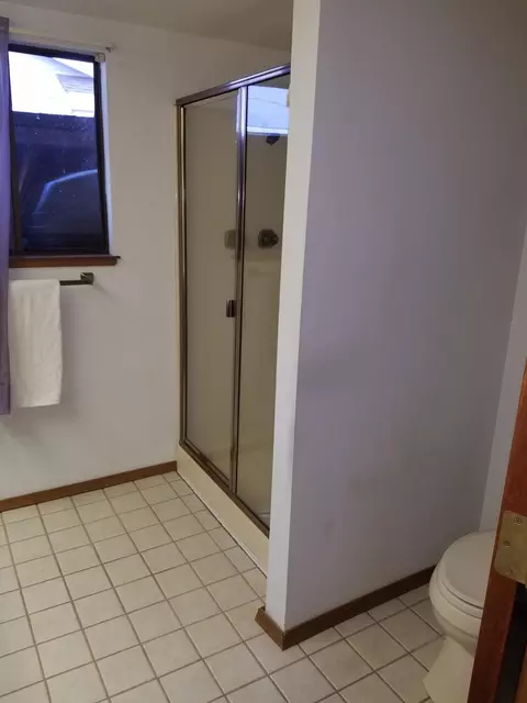 694 Collyer Dr, Redding, CA 96003 photo 20