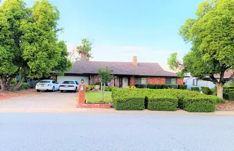 694 Collyer Dr, Redding, CA 96003 photo 1