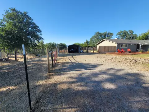 21632 Kathy Ln, Redding, CA 96003 photo 10
